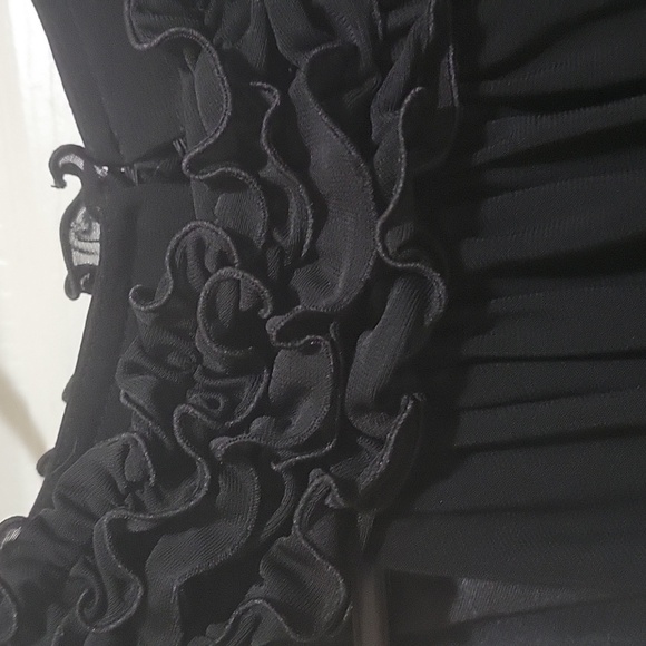 Dress, cover up (8), purse, and new ear-rings . Reduced from 25 to $14.00 - Picture 10 of 17